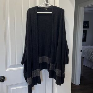 Barefoot dreams cozychic lite Poncho style cardigan